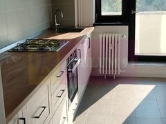 Vanzare apartament 3 camere in zona Unirii-Dambovita