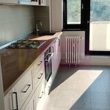 Vanzare apartament 3 camere in zona Unirii-Dambovita